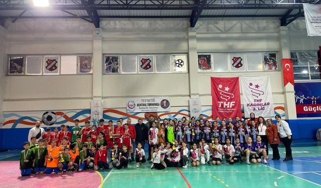 Prof. Dr. Yaşar Sevim Hentbol Turnuvası Sona Erdi