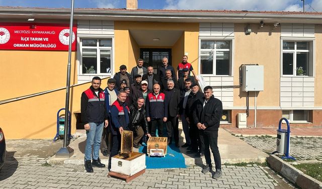 Mecitözü’nde Arıcılara Ballı Pratik Eğitim!