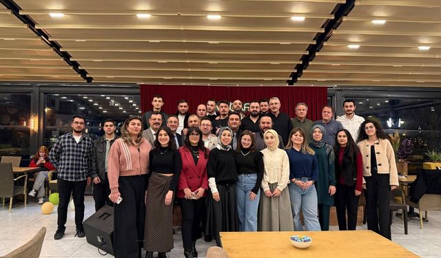 Çorumlu Gözlükçülerden Çifte Başarı: Biri Başkan, Diğeri Yönetimde