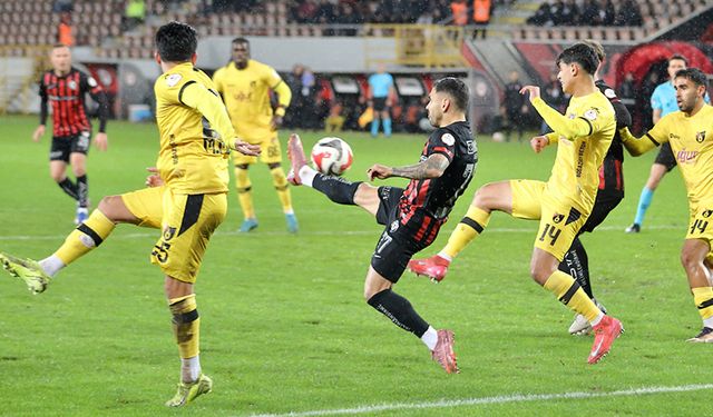 Arca Çorum FK: 2 - İstanbulspor: 3