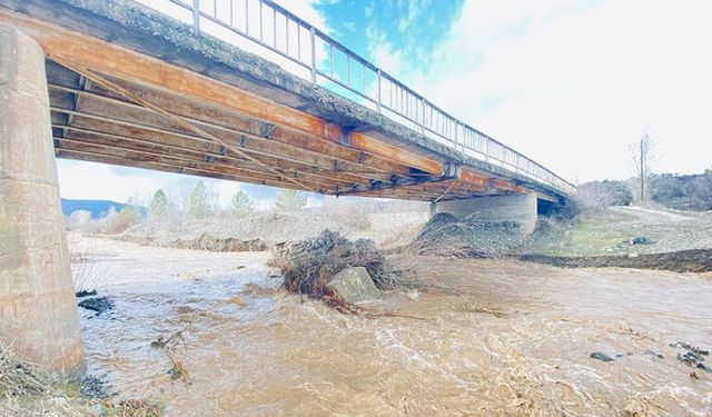 Çomu Köprüsü Yeniden Yapılacak