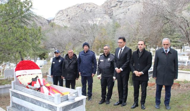 Irkçı Saldırı Kurbanı Saraçoğlu, Kabri Başında Anıldı