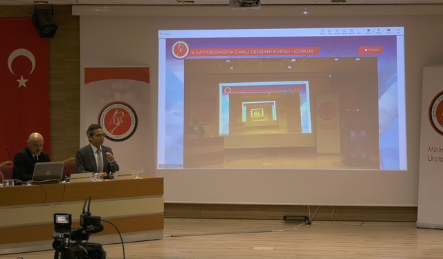 4. Laparoskopik Canlı Cerrahi Kursu Başarı İle Düzenlendi