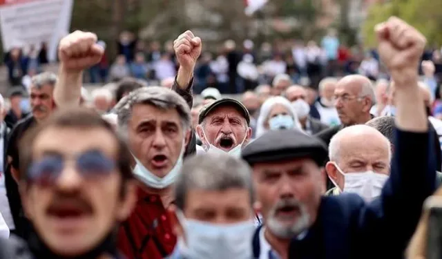 Emeklilik Sisteminde Büyük Değişiklik! Maaşlar Güncellenebilir, Tarih Verildi
