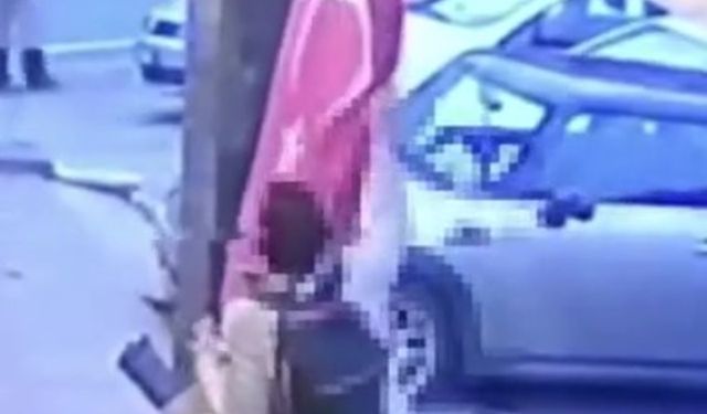 Mega Kentte Bayrağımıza Alçak Saldırı! İndirdi, Üzerine Bastı ve Kayda Aldı