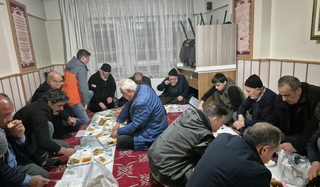 Saadet Partisi Sungurlu İlçe Divanı Yoğun Katılımla Gerçekleştirildi