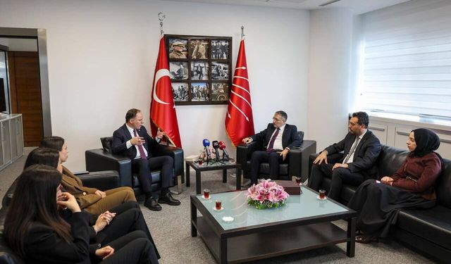 Bekiroğlu Başkanlığı’ndaki Heyet 19 Parti İle Bayramlaştı