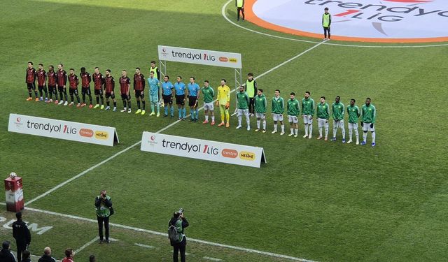 Arca Çorum FK’nın Esenler Erokspor İle Karşılaştığı Kritik Maç Başladı