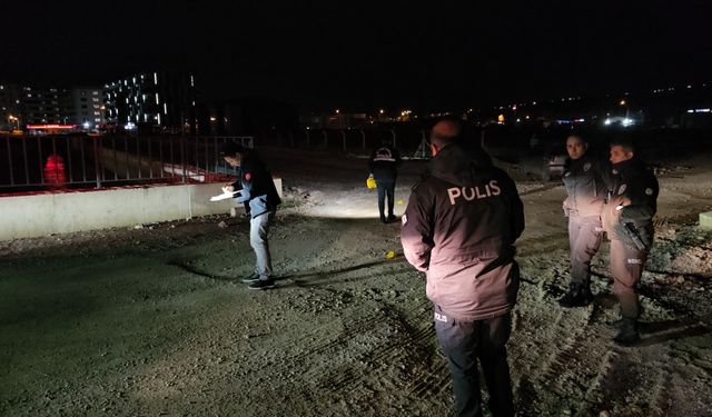 Önce Dövdüler, Sonra Vurdular!