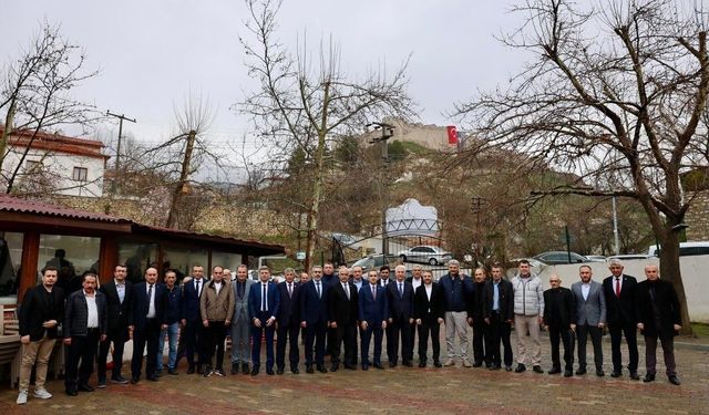 Bakan Yardımcısı Coştu, İskilip’te Hemşerileriyle Bayramlaştı