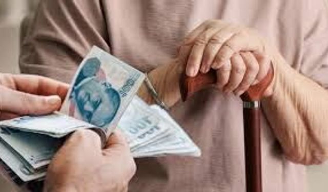 Emeklilere Müjde! Maaşlar Nisan’da Yeniden Hesaplanacak