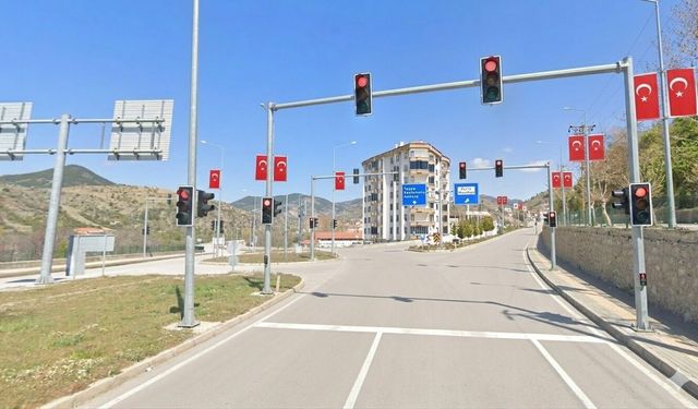 Kazalarla Gündem Olan Kavşağa Sinyalizasyon Geliyor