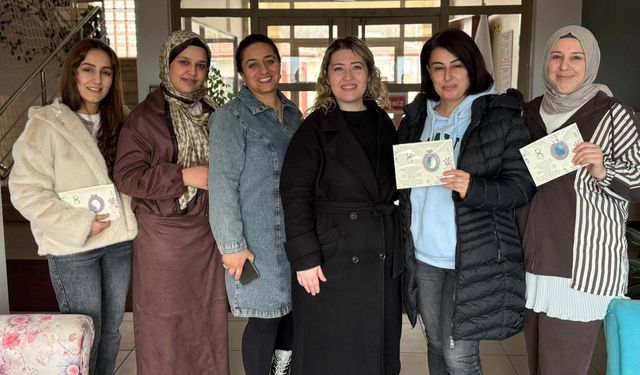 Aile ve Sosyal Hizmetler’den Kadın Personele 8 Mart Sürprizi