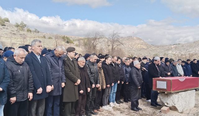 Kıbrıs Gazisi Hakkı Sarıtepe Son Yolculuğuna Uğurlandı