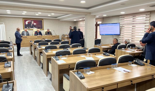 Mecliste Cumhur İttifakı CHP’ye Oy Verince Toplantıya Ara Verildi