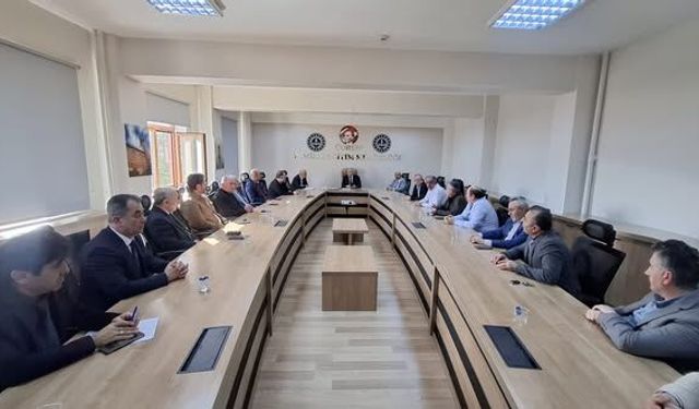 İmam Hatip Okulları Masaya Yatırıldı