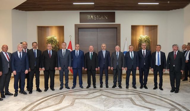 Bakan Uraloğlu Çorum Belediyesi'ni Ziyaret Etti