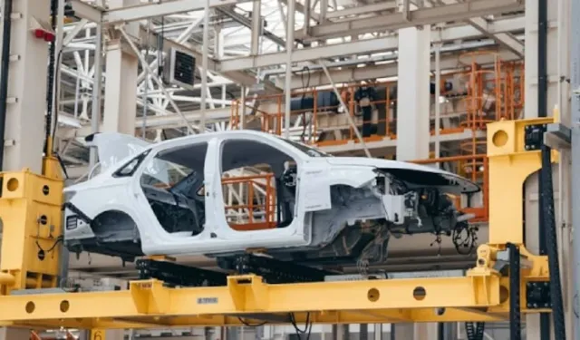 Dev Otomotiv Fabrikasında Şok Karar! 500 Binlik Üretim Bitiyor