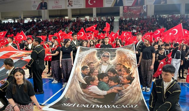 Miniklerden Anlamlı Vefa: Ayla Öğretmen 23 Nisan’da Anıldı