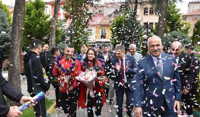 Avrupa’nın Zirvesine Çıkan Özdenur’a İskilip’te Büyük Coşku