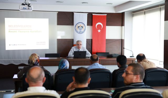 Belediye Personeli Kurumsal Yazışma Kurallarını Öğrendi