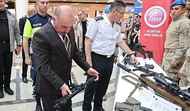 Vali Çalgan’dan Jandarma Standına Ziyaret