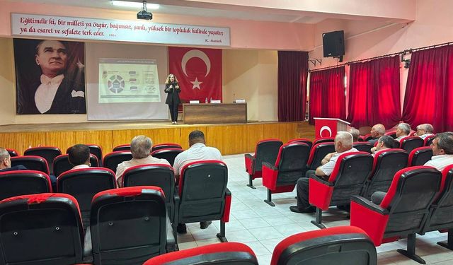 Muhtarlara Sosyal Hizmetler Anlatıldı