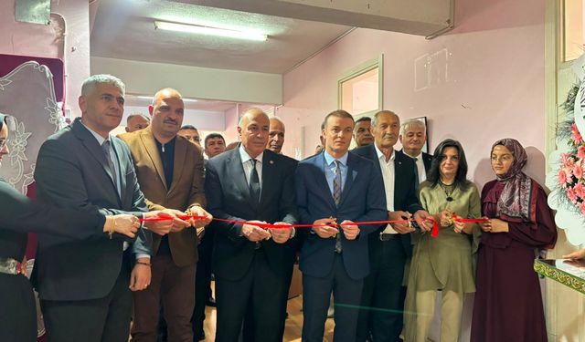 Hayat Boyu Öğrenme Haftası Kapsamında Karma Sergi Açıldı