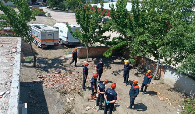 İtfaiye Personeline Afet Ve Arama Kurtarma Eğitimi Verildi