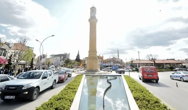 Meteoroloji Uyardı: Çorum'da Sıcaklık Artıyor Ama, Sağanak Yağış Bekleniyor