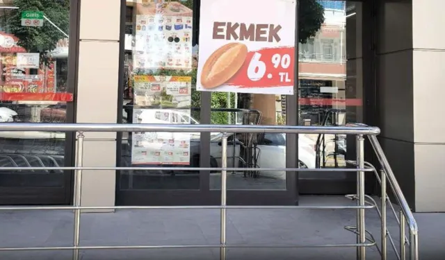Çorum'da Zincir Marketten Ekmekte Büyük İndirim