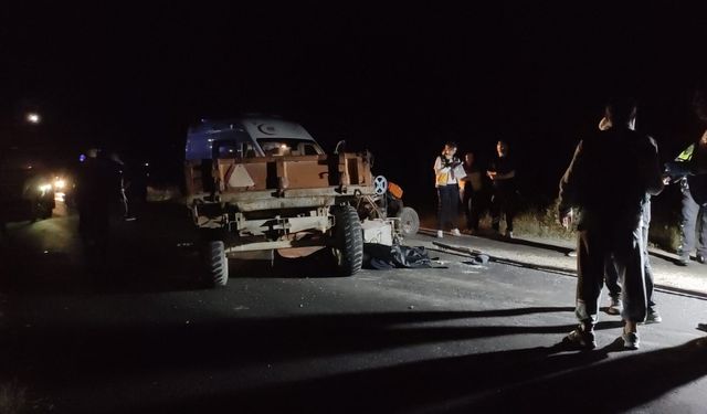 Kamyonun Çarptığı Traktörde Acı Son: 1 Ölü, 2 Yaralı