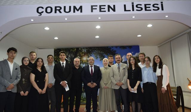 Çorum'da Şiir ve Müziğin Buluştuğu Gece Büyük Beğeni Topladı
