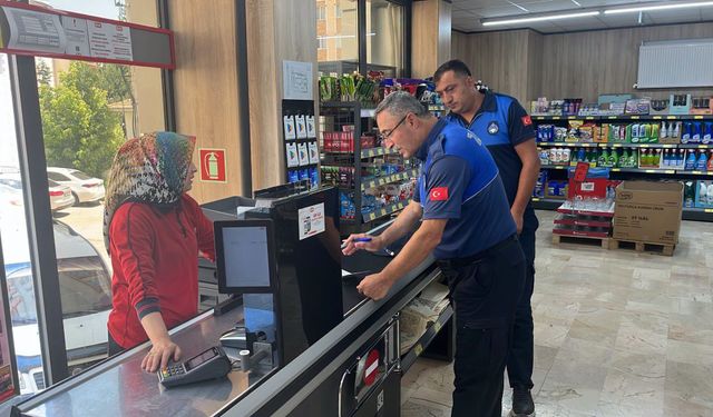 Zabıtadan Marketlere Yakın Takip! Raflar Tek Tek Kontrol Edildi