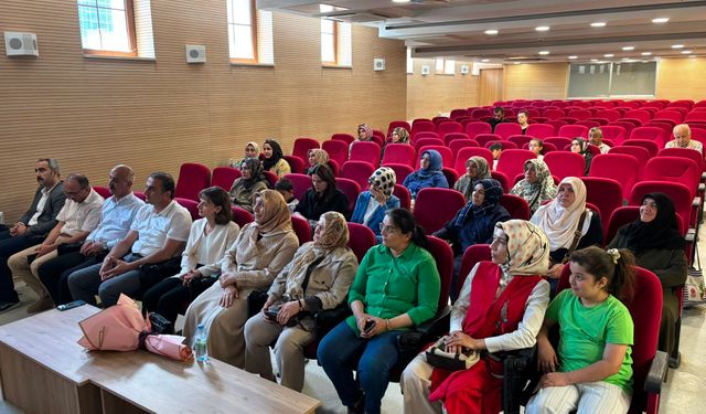 "İlişkilerde Denge Ve Uyum" Semineri Düzenlendi