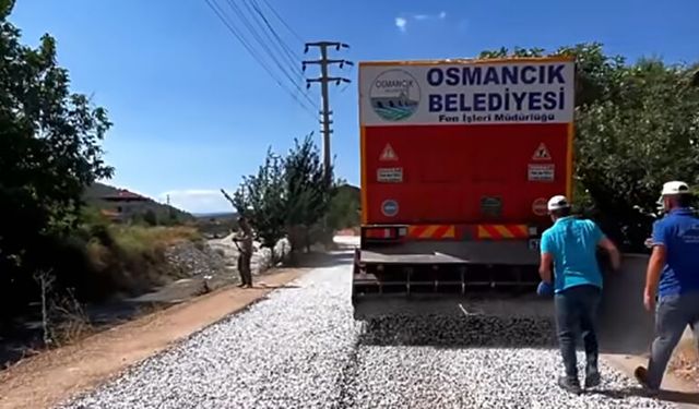 Toprak Yollar Asfaltlanıyor