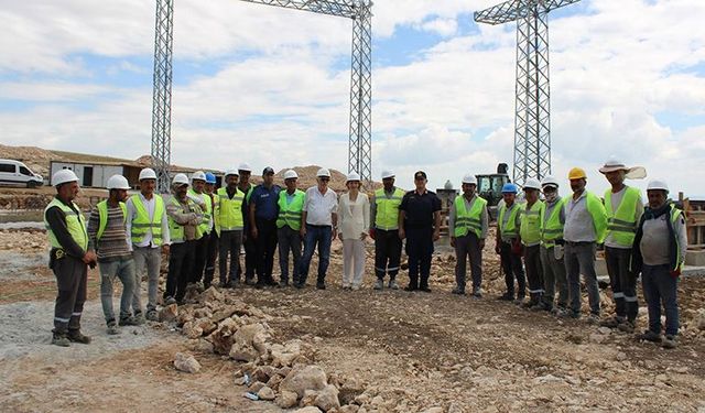 Kaymakam Nayman DGES Santrali İnşaatını İnceledi