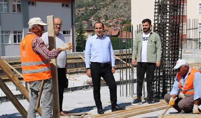 Kapalı Spor Salonu Ve Yüzme Havuzu İnşaatında İnceleme
