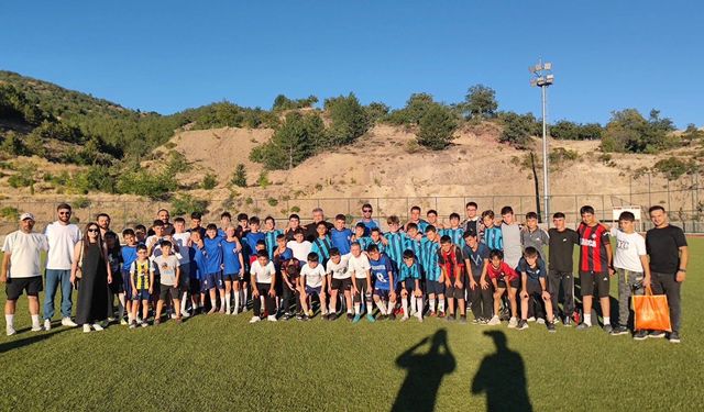 Yaz Futbol Okulları Turnuvasında Şampiyon Oğuzlar