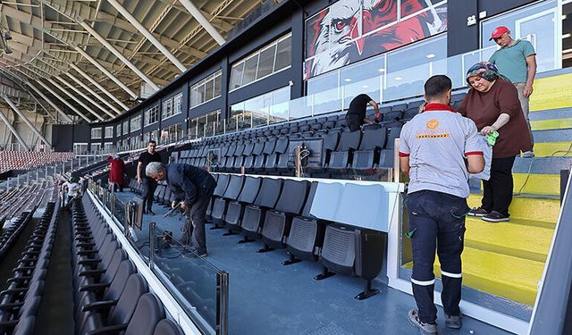 Çorum FK'nin Süper Lig'deki İlk İç Saha Maçı Öncesi Stat Hazırlandı