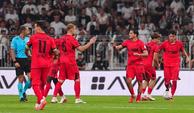Arca Çorum FK Beşiktaş Deplasmanında Dağıldı! Tarihi Fark