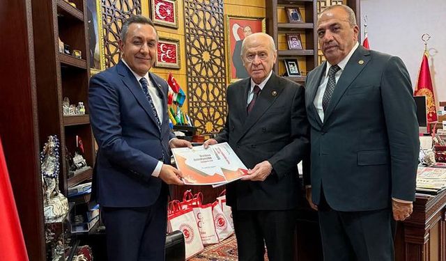 Muhsin Dere’den Bahçeli’ye Ziyaret