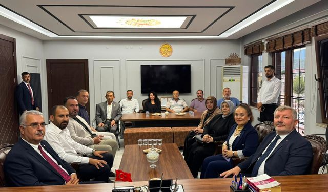 Milletvekili Ahlatcı İlçeleri Karış Karış Gezdi: "Derdimiz De Sevincimiz De Bir"