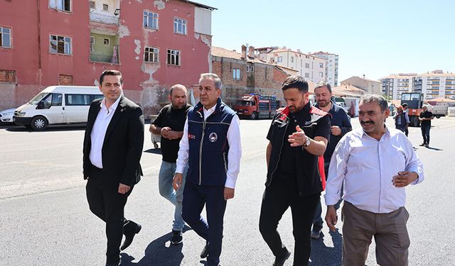 Sungurlu’da Eski Sanayi Ve Perşembe Pazarı Sıcak Asfalta Kavuşuyor