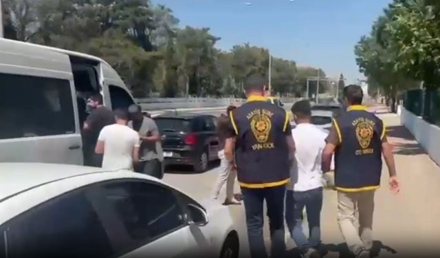 İnternetten İlan Vererek Dolandıran 281 Kişi Yakalandı