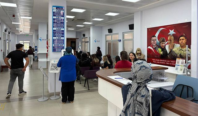 İş Arayan Gençler İşkur’u Yakından Takip Ediyor