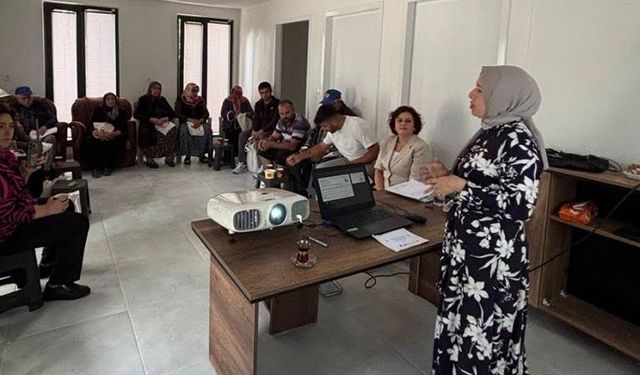 Ailelere Otizm Anlatıldı