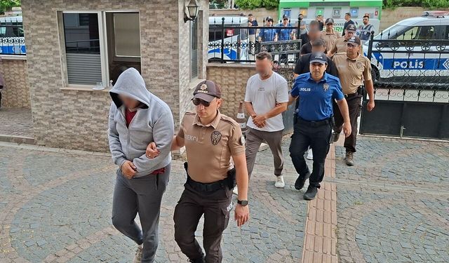Polisin Denetim Yerlerini Paylaştılar! 11 Gözaltı