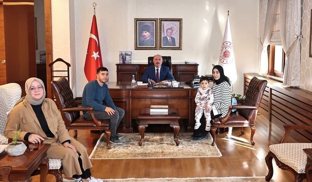 Vali Çalgan, SMA hastası Mustafa Baran Karakiraz ve ailesini kabul etti