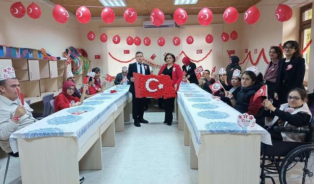 Özel bireyler 29 Ekimi kutladı